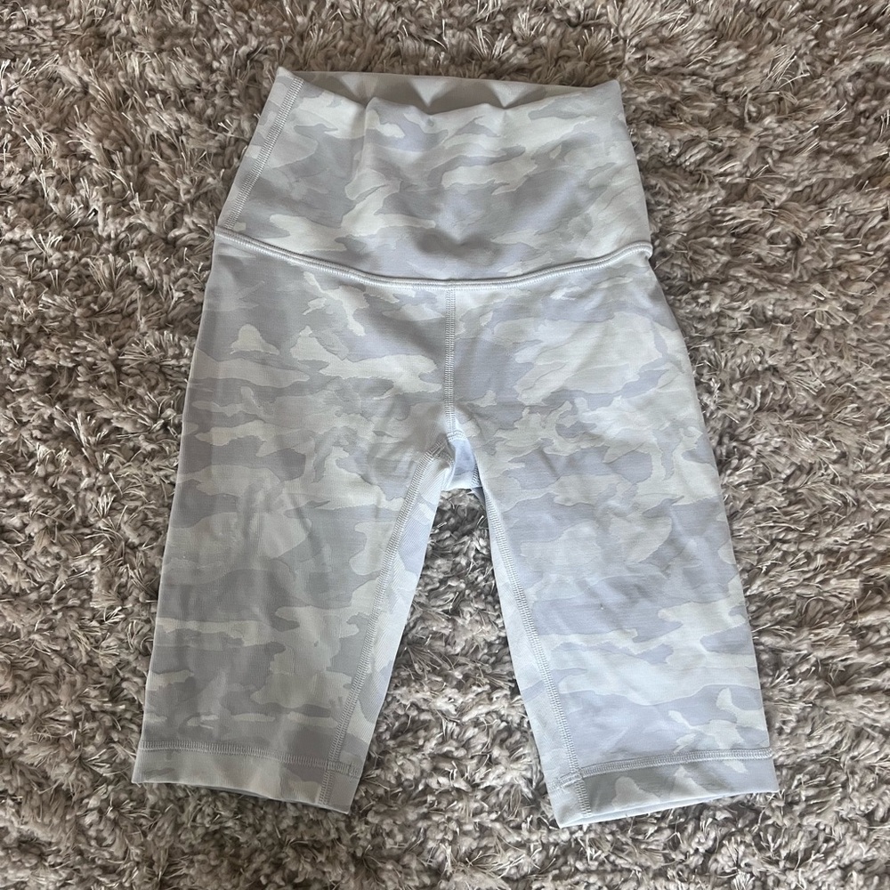 lululemon athletica Camouflage Bike Shorts - Gray